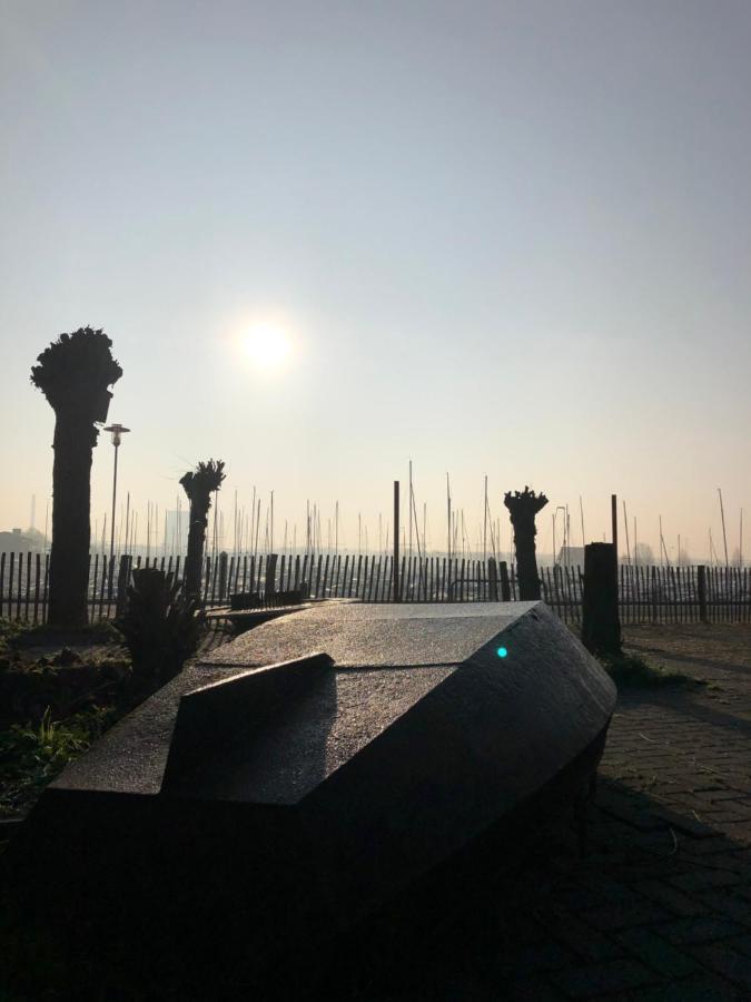 Bed And Breakfast De Biesbosch - In 'T Riet Drimmelen Bagian luar foto