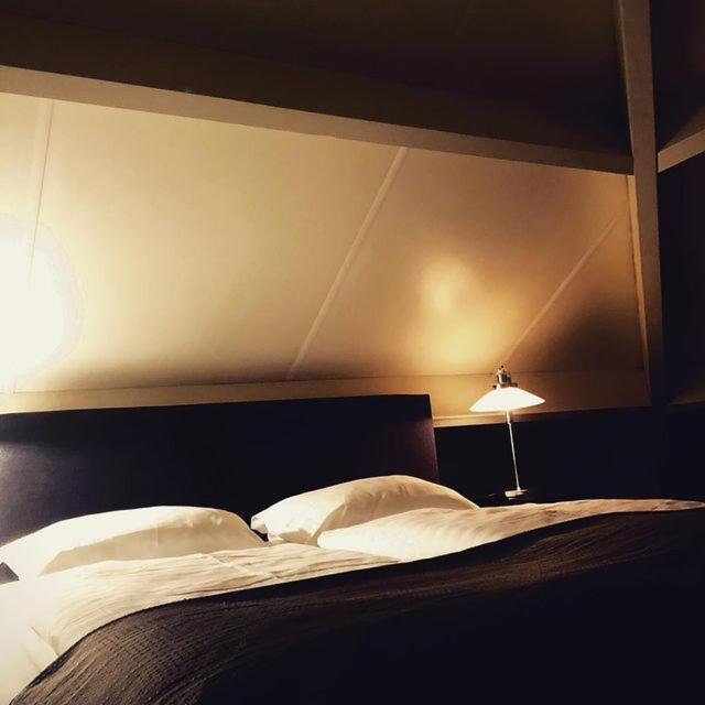 Bed And Breakfast De Biesbosch - In 'T Riet Drimmelen Bagian luar foto