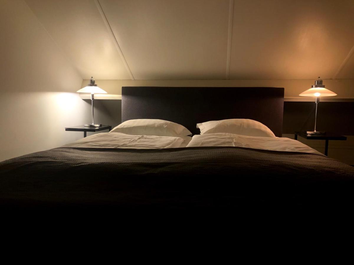 Bed And Breakfast De Biesbosch - In 'T Riet Drimmelen Bagian luar foto